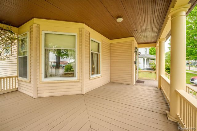 207 N Pine River Street, Ithaca, MI 48847