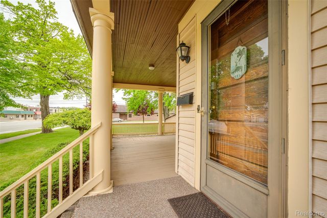 207 N Pine River Street, Ithaca, MI 48847