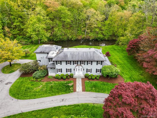 233 Mclain Street, Bedford Corners, NY 10549