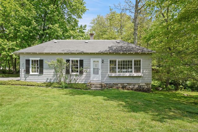 233 Mclain Street, Bedford Corners, NY 10549