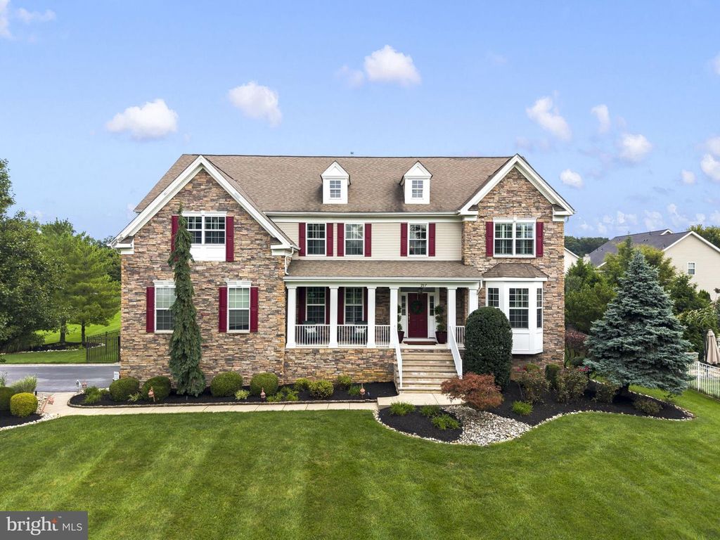 237 LEFFLER CIR, FLORENCE, NJ 08518 — photo 2