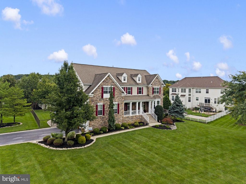 237 LEFFLER CIR, FLORENCE, NJ 08518 — photo 4