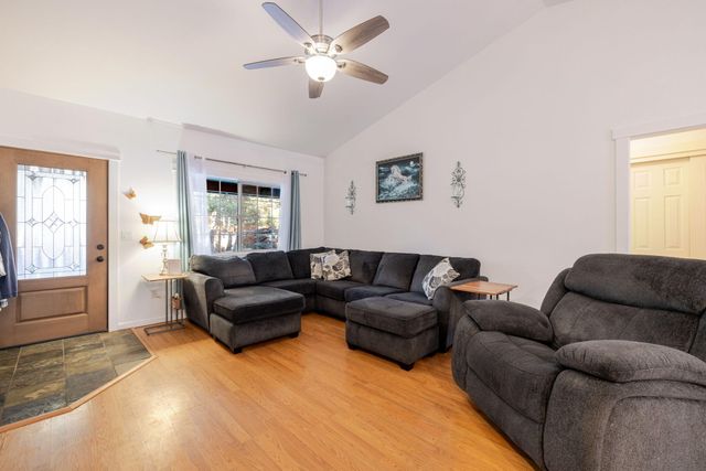 17253 Widgeon Drive, Bend, OR 97707