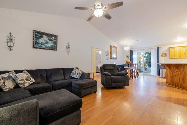 17253 Widgeon Drive, Bend, OR 97707