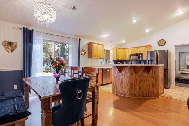 17253 Widgeon Drive, Bend, OR 97707