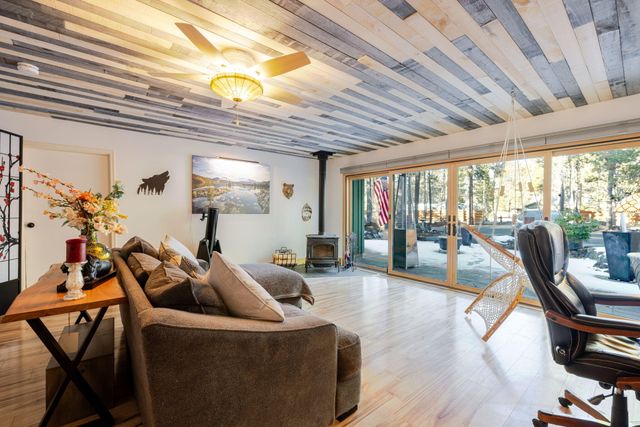 17253 Widgeon Drive, Bend, OR 97707