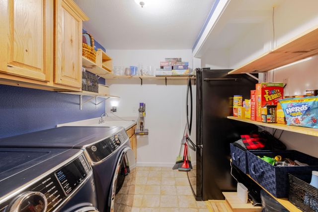 17253 Widgeon Drive, Bend, OR 97707