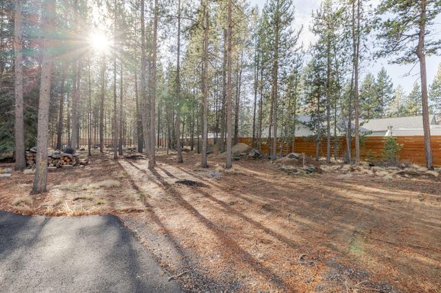 17253 Widgeon Drive, Bend, OR 97707