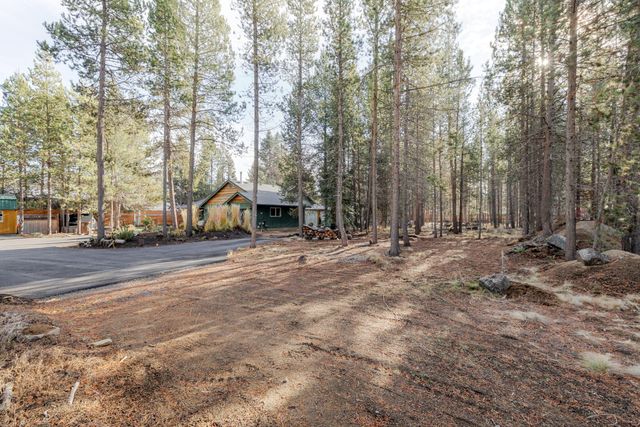 17253 Widgeon Drive, Bend, OR 97707