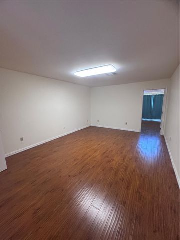 4512 Dickson Street, Houston, TX 77007