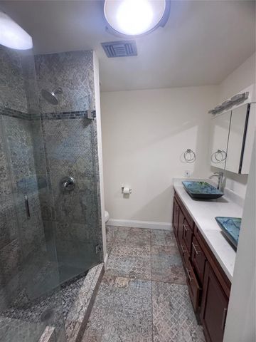 4512 Dickson Street, Houston, TX 77007