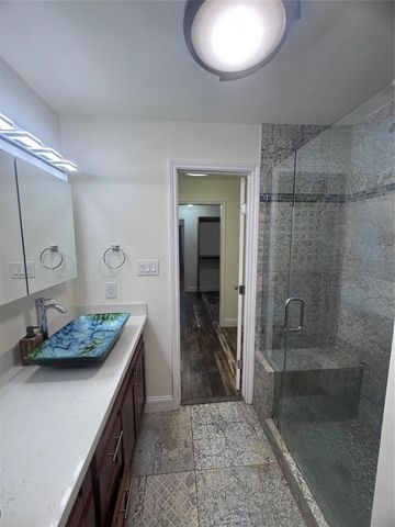 4512 Dickson Street, Houston, TX 77007