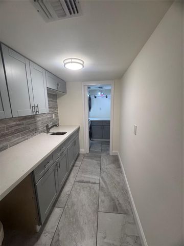 4512 Dickson Street, Houston, TX 77007