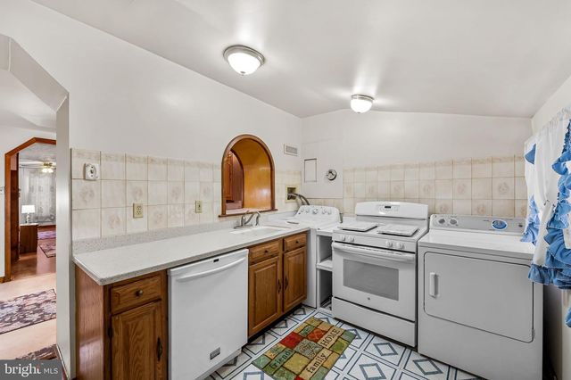 1715 BYRD ST, Baltimore, MD 21230