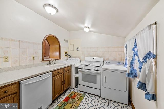 1715 BYRD ST, Baltimore, MD 21230