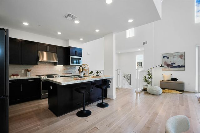 45039 Insight St 1004, Fremont, CA 94538