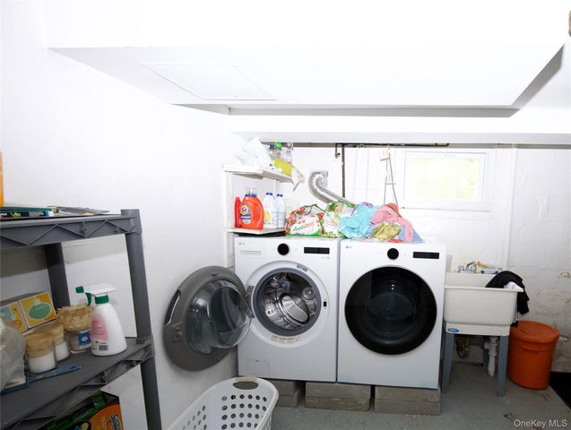 9 Ramsey Road, Great Neck, NY 11023