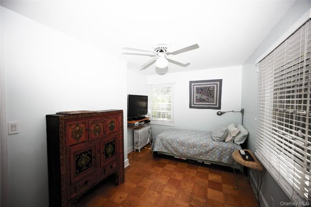 9 Ramsey Road, Great Neck, NY 11023