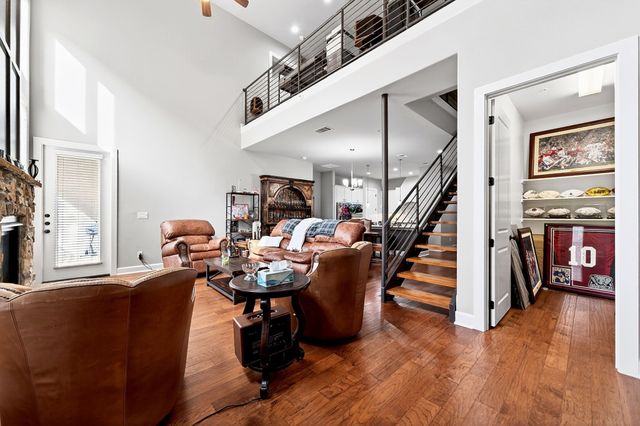 555 Via Amalfi 203, Irving, TX 75039