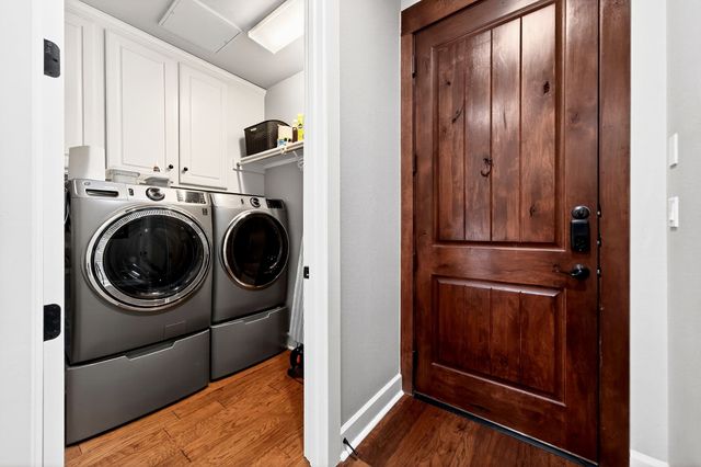 555 Via Amalfi 203, Irving, TX 75039