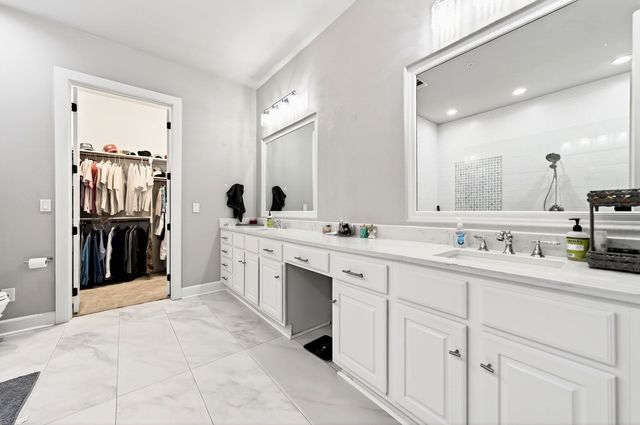 555 Via Amalfi 203, Irving, TX 75039