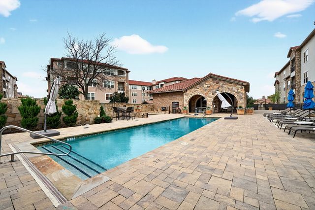 555 Via Amalfi 203, Irving, TX 75039