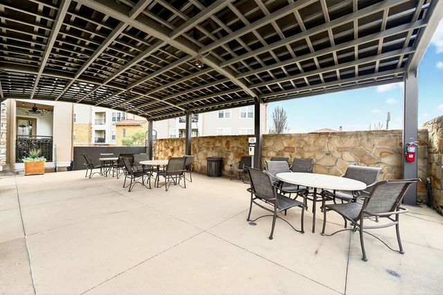 555 Via Amalfi 203, Irving, TX 75039