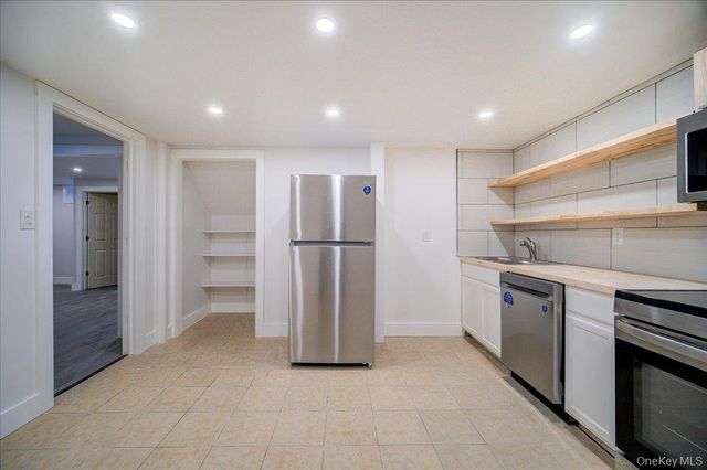 43 North Road, Tillson, NY 12486