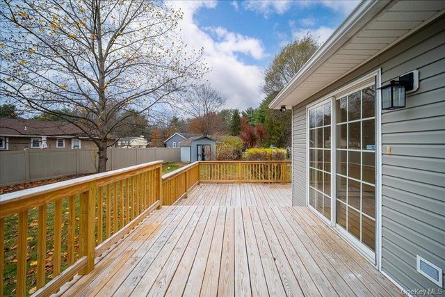 43 North Road, Tillson, NY 12486