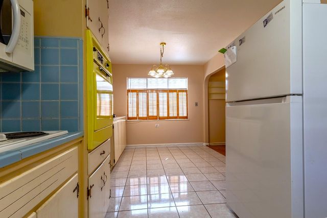 1214 W Downs St, Stockton, CA 95207