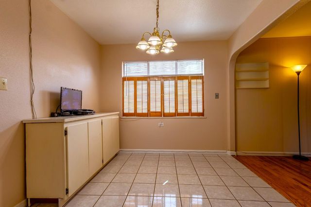 1214 W Downs St, Stockton, CA 95207