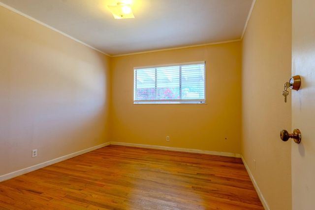 1214 W Downs St, Stockton, CA 95207