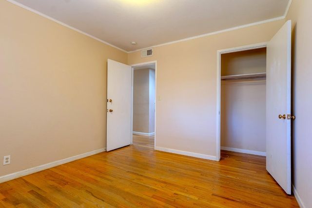 1214 W Downs St, Stockton, CA 95207