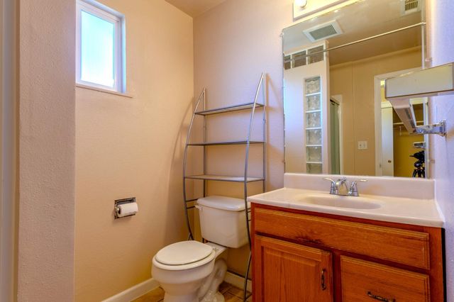 1214 W Downs St, Stockton, CA 95207