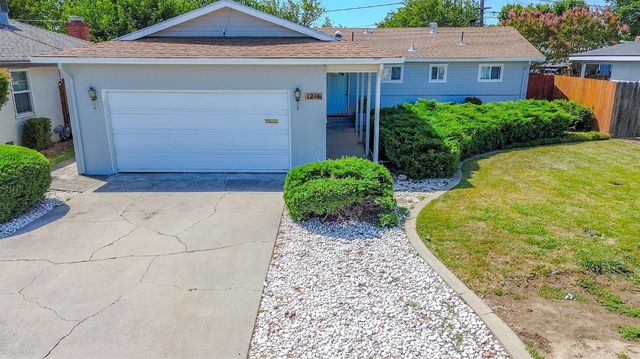 1214 W Downs St, Stockton, CA 95207