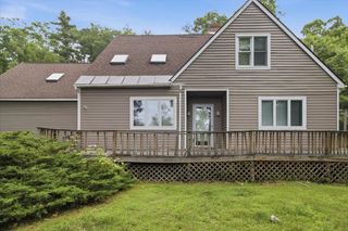 164 Skyboro W Road, Pownal, VT 05261