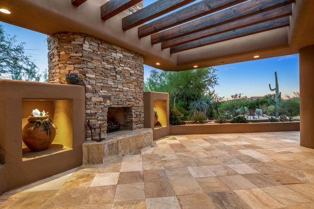 10191 E FILAREE Lane, Scottsdale, AZ 85262