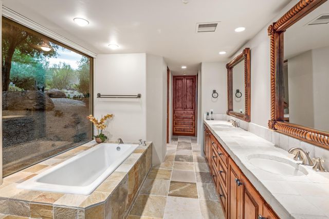 10191 E FILAREE Lane, Scottsdale, AZ 85262