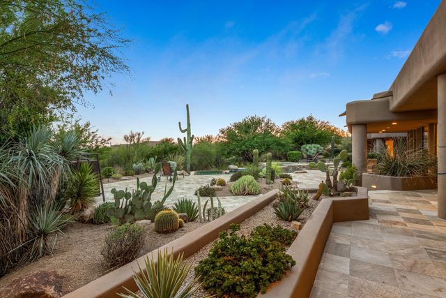 10191 E FILAREE Lane, Scottsdale, AZ 85262