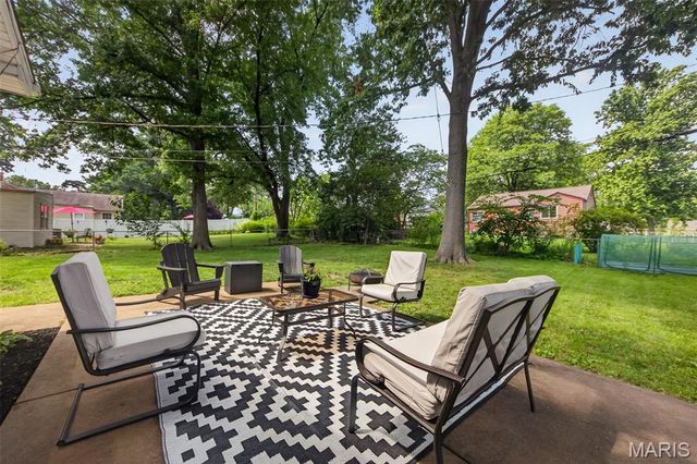 1107 Selma Avenue, Webster Groves, MO 63119