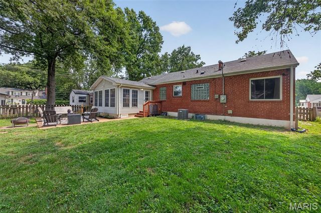 1107 Selma Avenue, Webster Groves, MO 63119