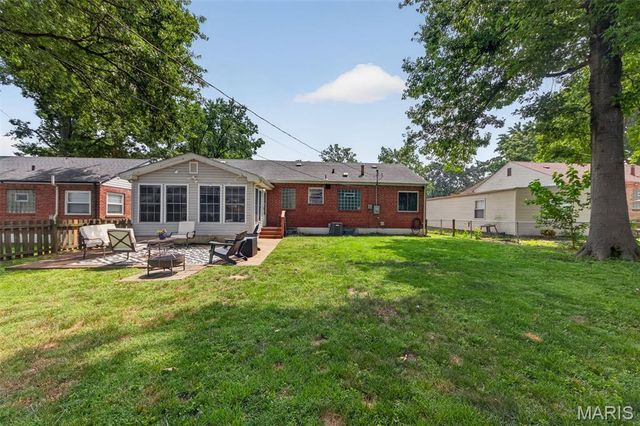 1107 Selma Avenue, Webster Groves, MO 63119
