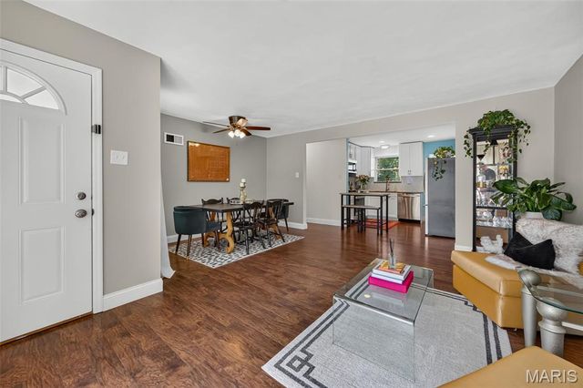 1107 Selma Avenue, Webster Groves, MO 63119