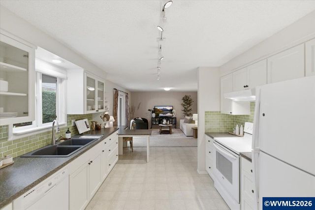 3901 Ash Av SE, Salem, OR 97302