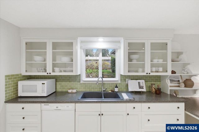 3901 Ash Av SE, Salem, OR 97302