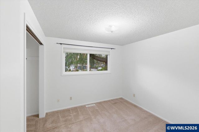 3901 Ash Av SE, Salem, OR 97302