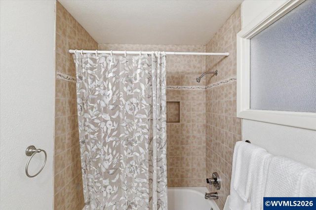 3901 Ash Av SE, Salem, OR 97302