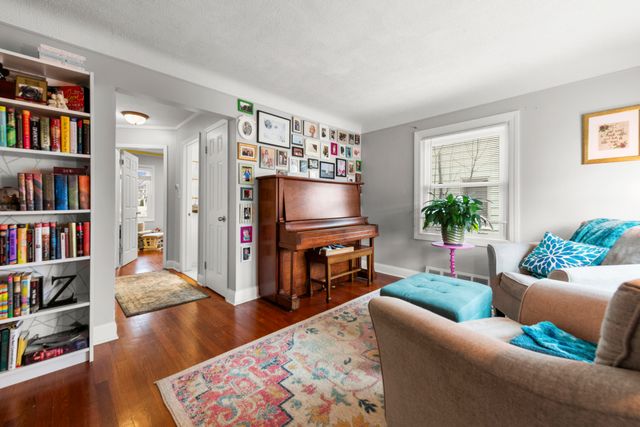 3992 Greenfield Road, Berkley City, MI 48072