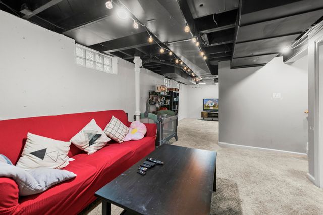 3992 Greenfield Road, Berkley City, MI 48072