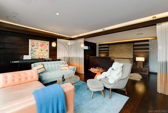 435 Ravina, La Jolla, CA 92037